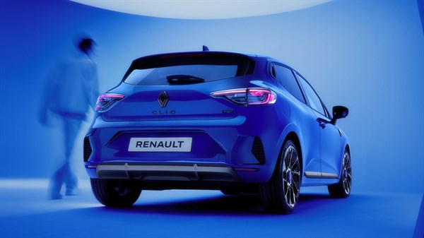 Renault Clio full hybrid E-Tech - rear lighting