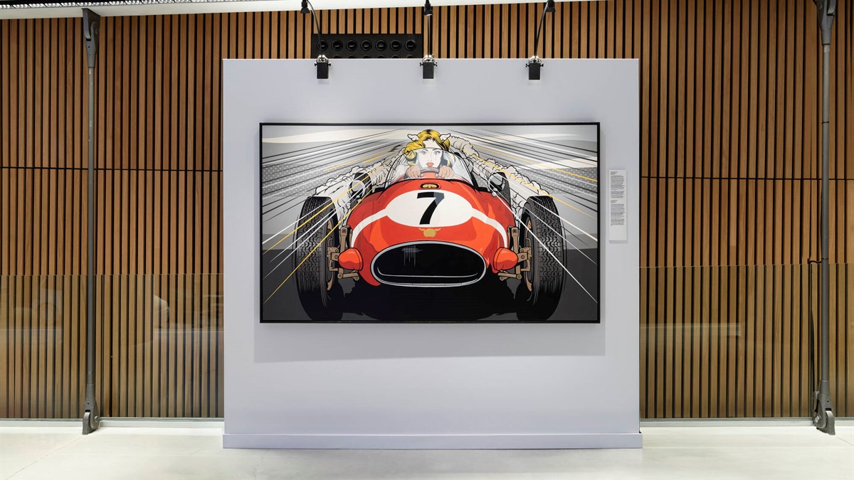Renault carwalk pop art car