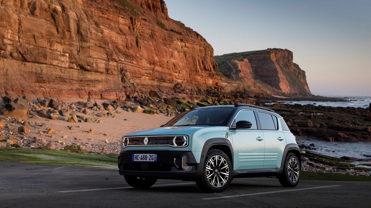 Renault 4 E-Tech electric Iconic Hauts de France - Green